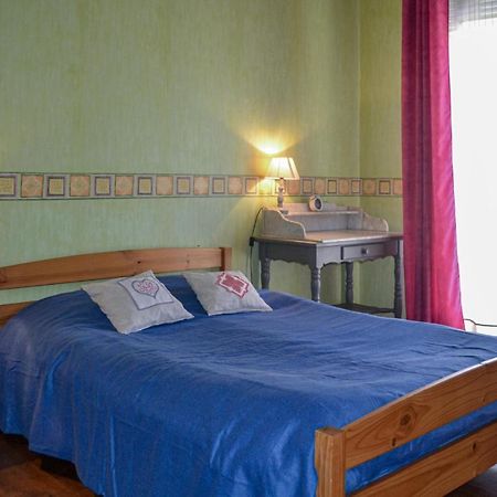 Stunning Home In Biras With Kitchenette Zewnętrze zdjęcie
